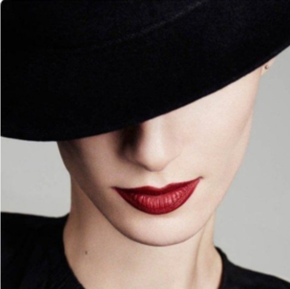 MEET YOUR POSHER!!! - Picture 7 of 8